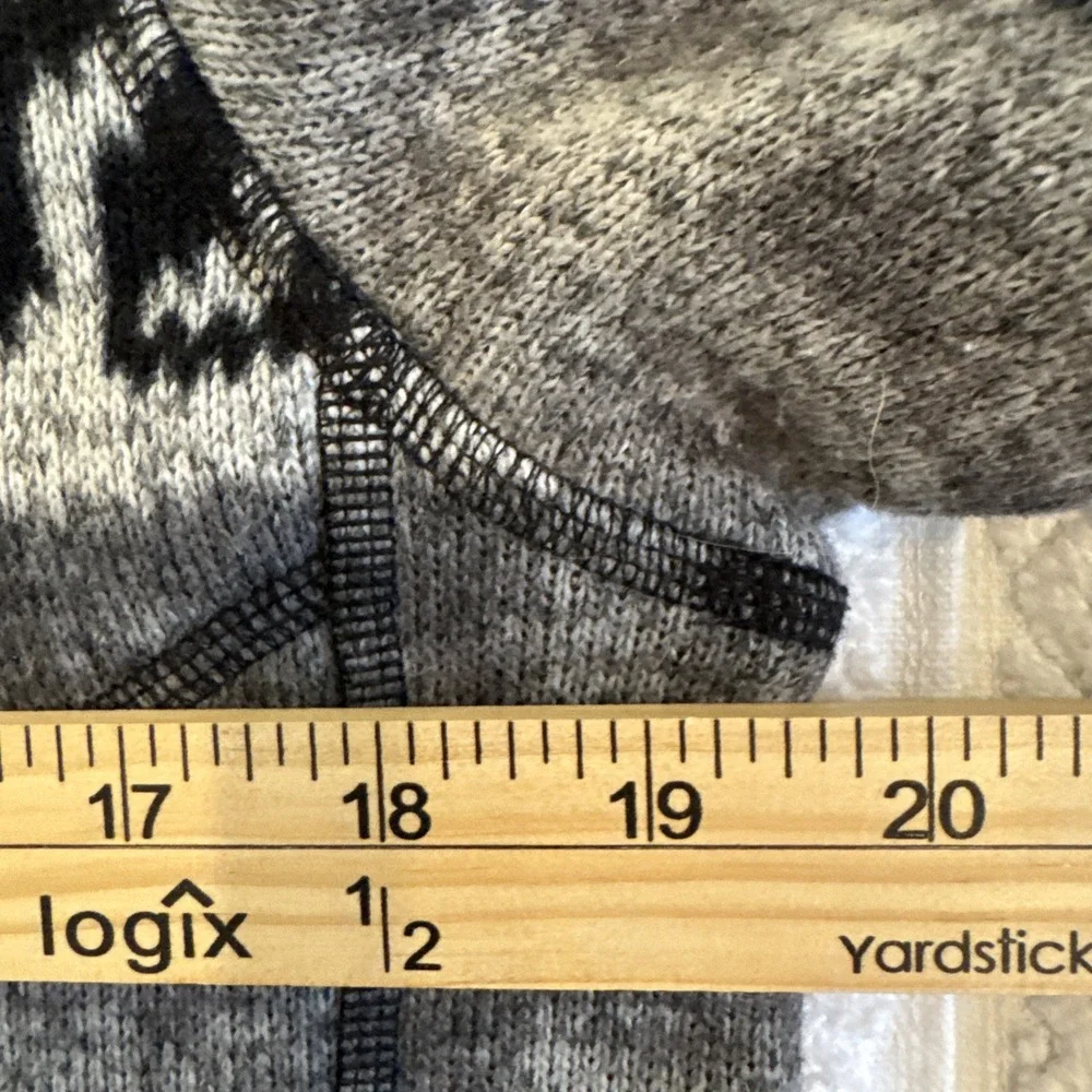 The North Face Fleece 1/4 Zip Jacket Men's Small Gray/Black Aztec‎